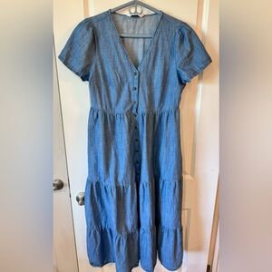 Chambray button up dress, with pockets